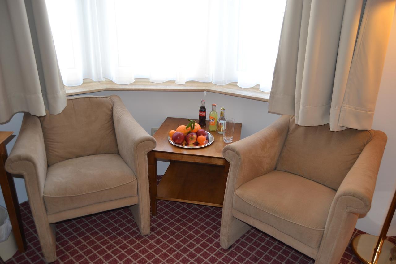 Hotel The Lord Γάνδη Εξωτερικό φωτογραφία