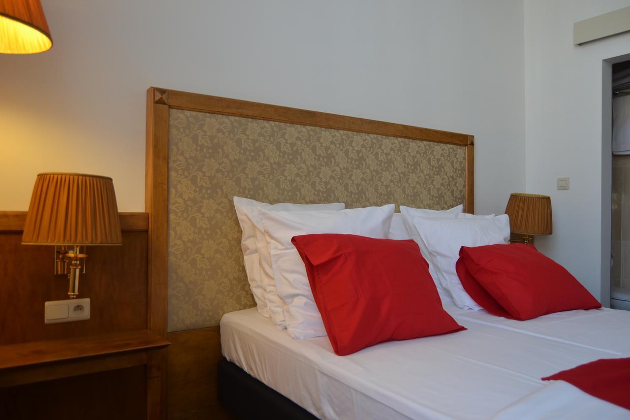 Hotel The Lord Γάνδη Εξωτερικό φωτογραφία