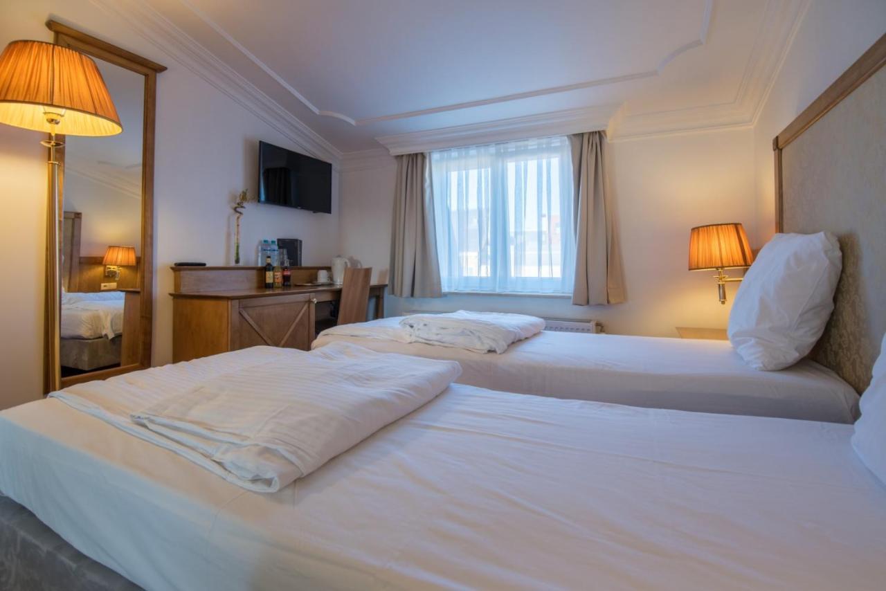 Hotel The Lord Γάνδη Εξωτερικό φωτογραφία