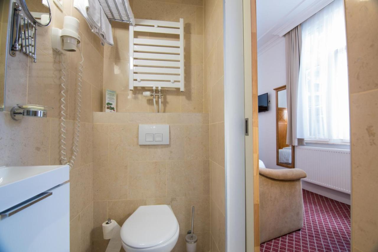 Hotel The Lord Γάνδη Εξωτερικό φωτογραφία