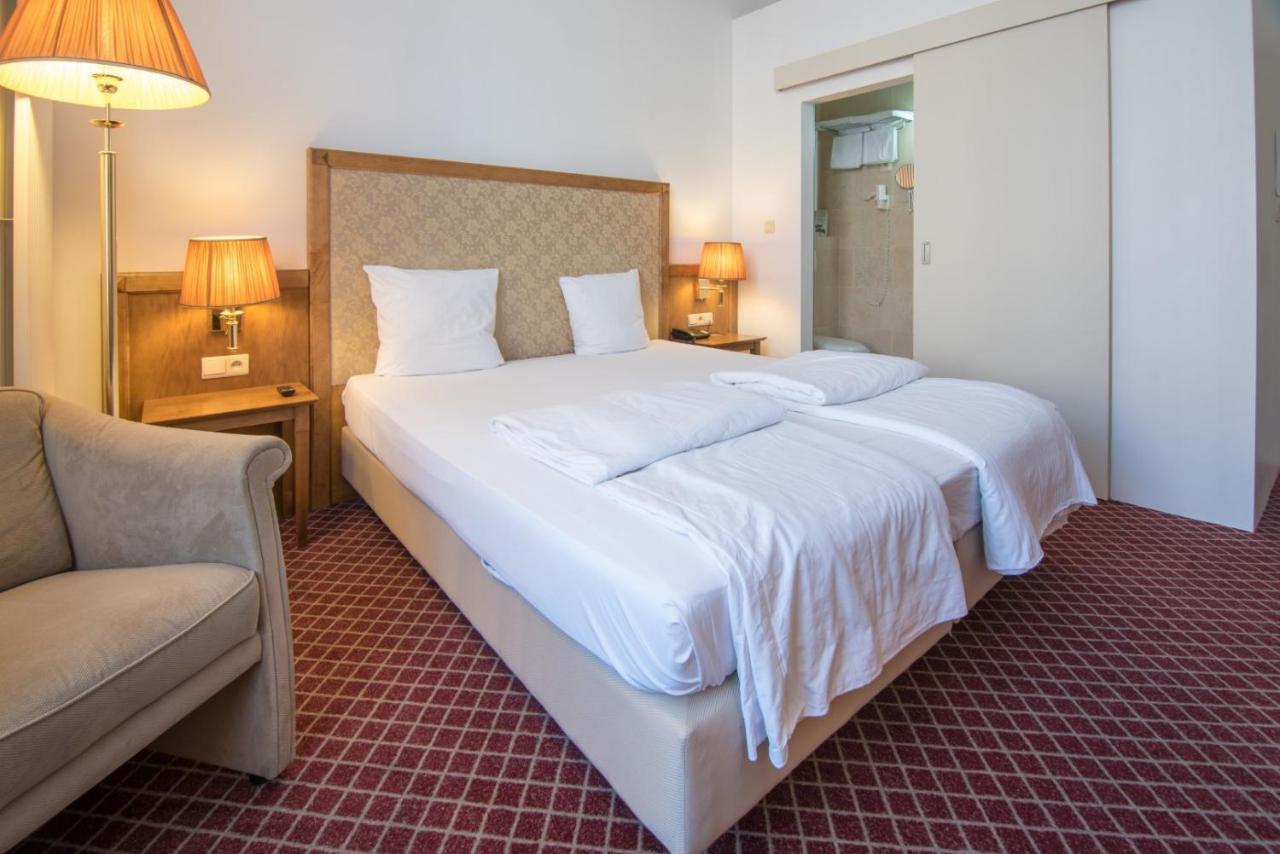 Hotel The Lord Γάνδη Εξωτερικό φωτογραφία